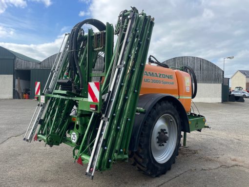 Amazone UG3000 trailed sprayer - Image 6
