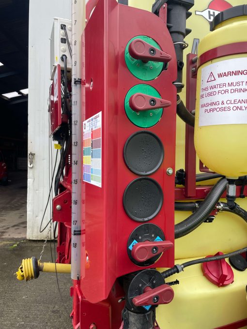 Hardi Master Pro 1800 mounted sprayer - Image 11