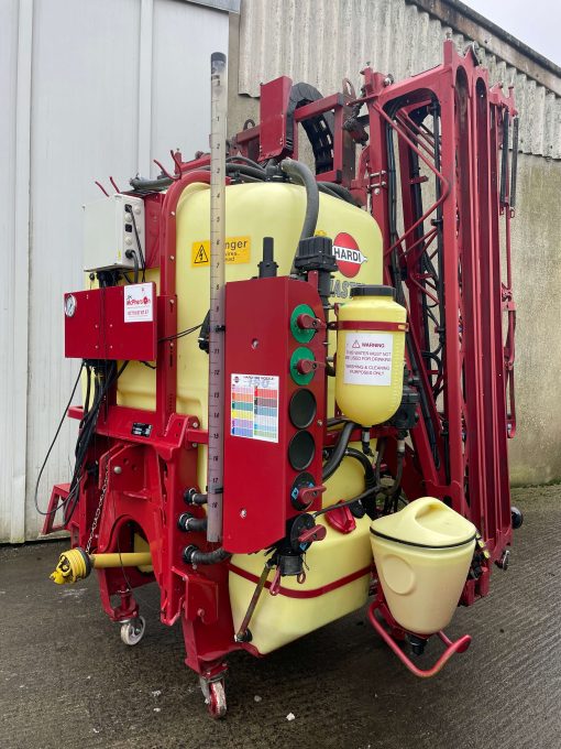 Hardi Master Pro 1800 mounted sprayer - Image 2