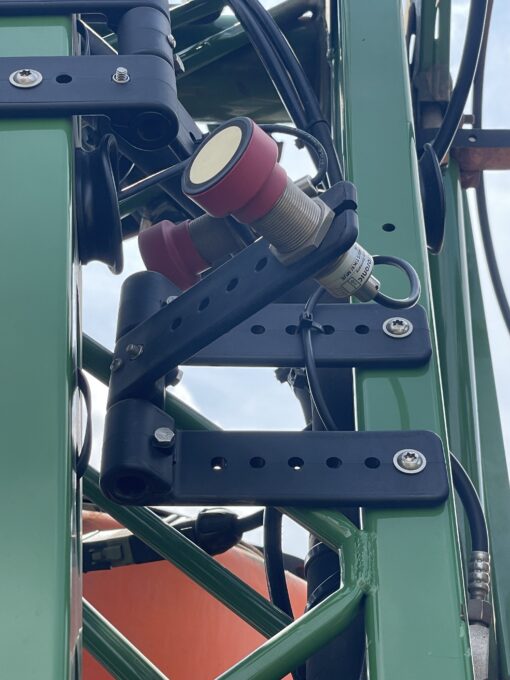 Amazone UF1801 mounted sprayer - Image 11