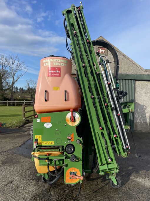 Amazone UF1501 mounted sprayer - Image 7