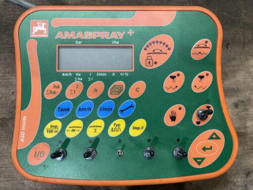 Amazone UF1501 mounted sprayer - Image 8