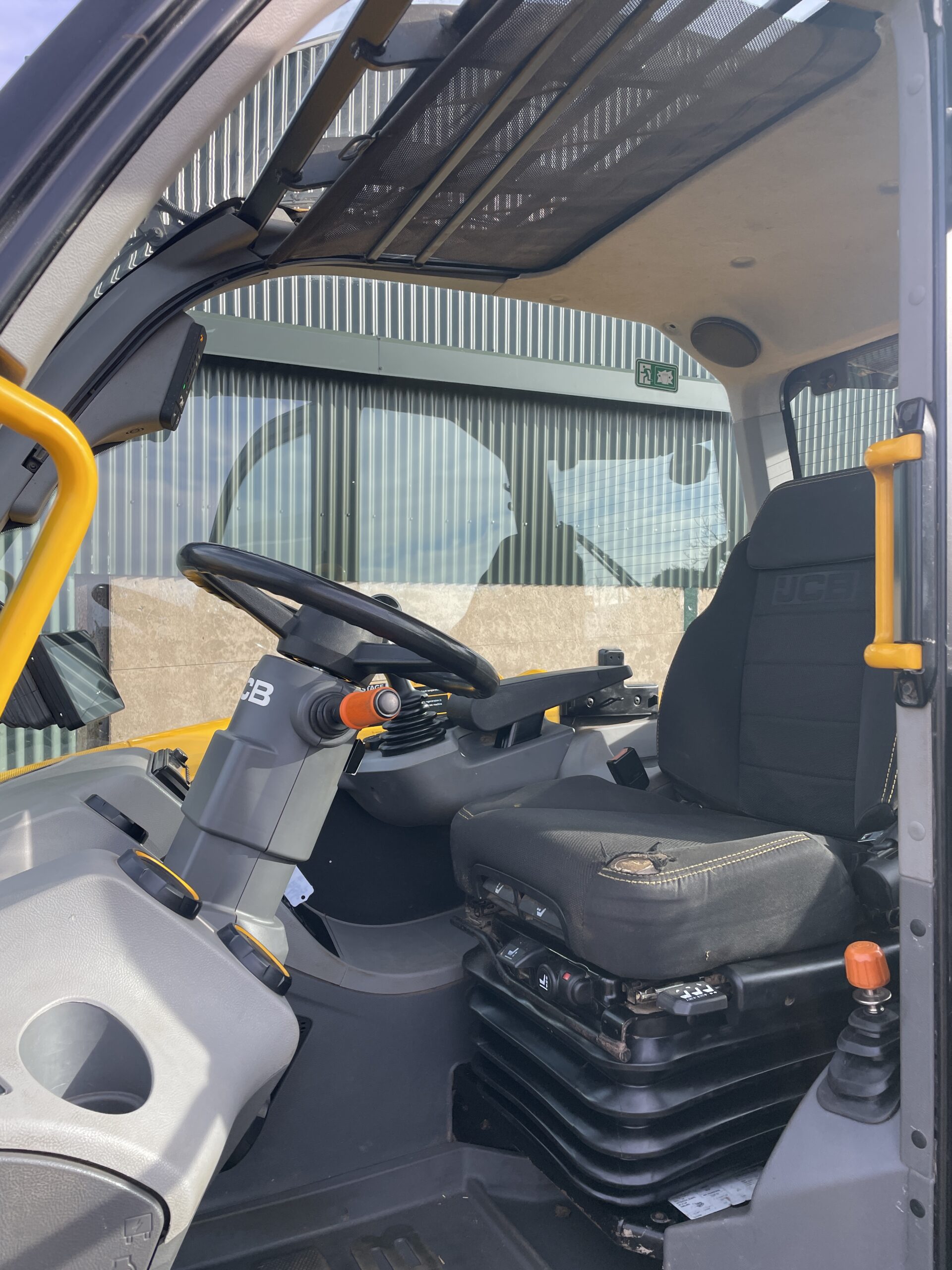 2022 JCB 532-60 - Image 5